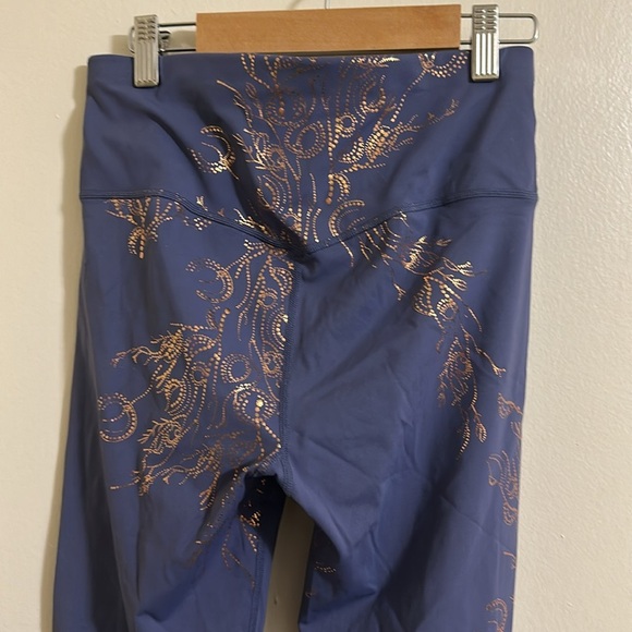 EUC Sweaty Betty Goddess Foil Leggings Crown Blue Bronze Full Length Size S - Picture 4 of 6